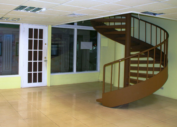 two story commercial space on Ave. Balboa in downtown Panama city Two story commercial space for rent on Avenida Balboa