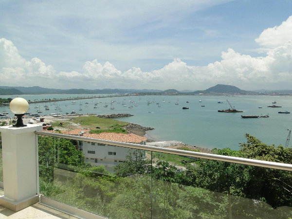 OCEANFRONT CONDO FOR SALE IN ISLA PERICO, PANAMA CONDO FOR SALE IN ISLA PERICO, PANAMA