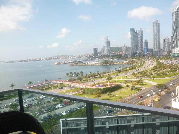 3 BEDROOM CONDO FOR SALE, AVENIDA BALBOA, CITY OF PANAMA, PANAMA PROPERTY FOR SALE, BAYFRONT TOWER, AVENIDA BALBOA, PANAMA, PROPIEDAD PARA LA VENTA