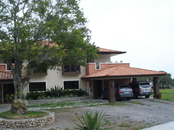 Boquete-condominium for rent in Boquete Country Club