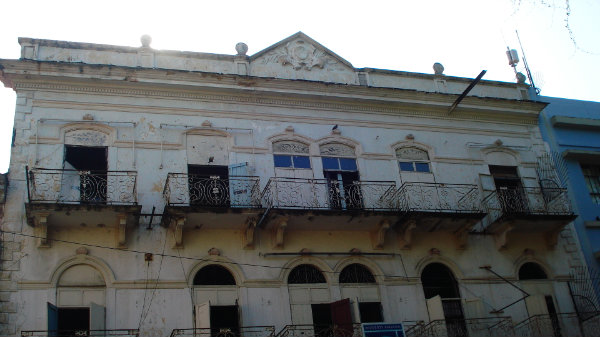 Casco Antiguo-Historical property for sale across Parque Santa Ana