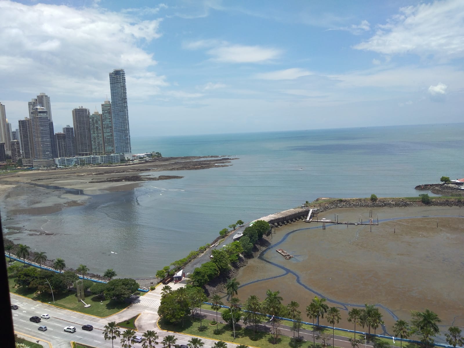 AVENIDA BALBOA, OCEAN AND CITY VIEW APARTMENT FOR RENT AT THE PH MIRAMAR, TOWER 1