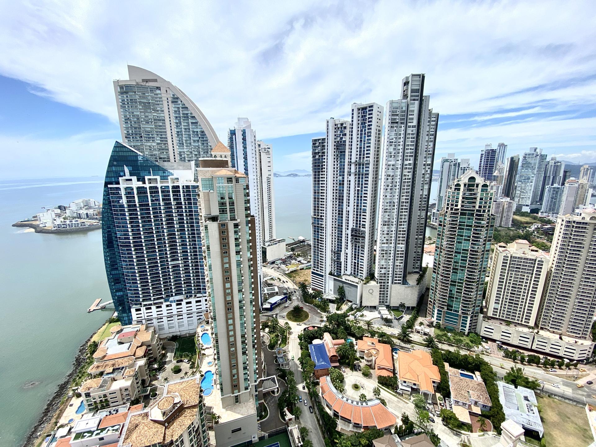 Penthouse,  Pacific Point 200, Punta Pacífica