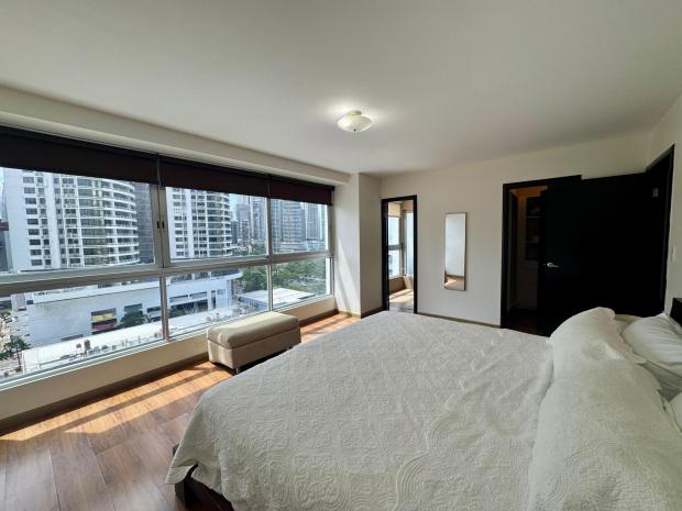 PANAMA CITY AVENIDA BALBOA BAYFRONT 1 BDRM BALCONY CITY VIEW