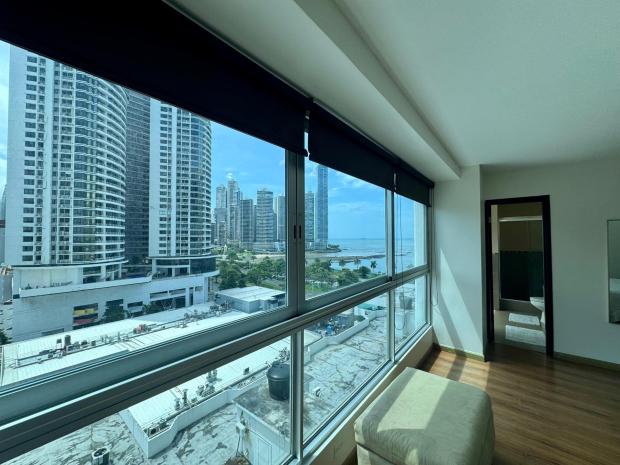 PANAMA CITY AVENIDA BALBOA BAYFRONT 1 BDRM BALCONY CITY VIEW