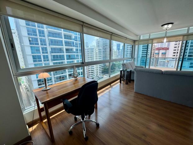 PANAMA CITY AVENIDA BALBOA BAYFRONT 1 BDRM BALCONY CITY VIEW