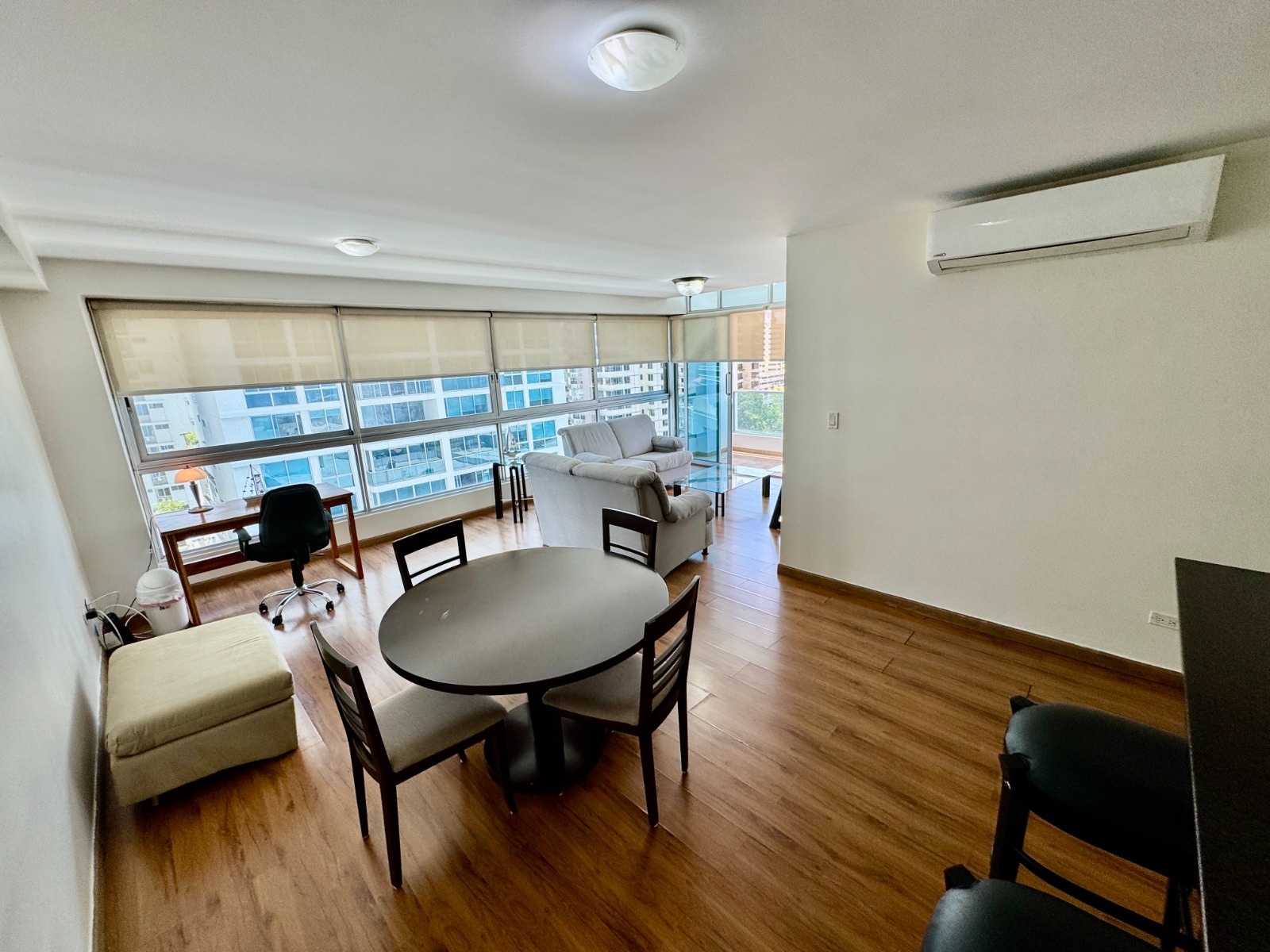 PANAMA CITY AVENIDA BALBOA BAYFRONT 1 BDRM BALCONY CITY VIEW