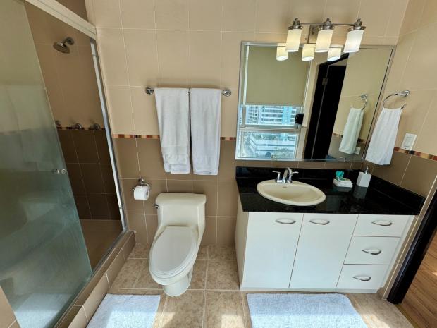 BAYFRONT 1 BDRM SWIMMING POOL PANAMA CITY AVENIDA BALBOA