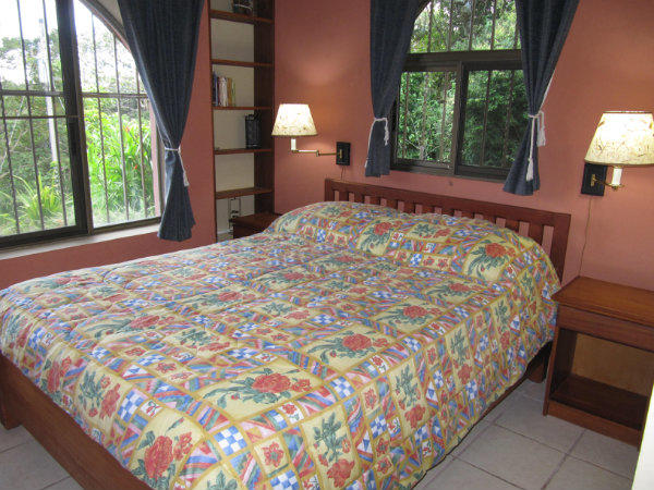 MAIN BEDROOM OF THE MOUNTAIN HOUSE FOR SALE, COCLE, PANAMA, EL VALLE DE ANTON