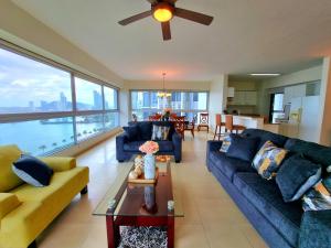 AVENIDA%20BALBOA%20GRANDBAY%201%20BDRM%20OCEAN%20VIEW%20PANAMA%20CITY