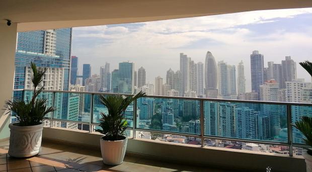 AVENIDA BALBOA GRANDBAY 1 BDRM OCEAN VIEW PANAMA CITY