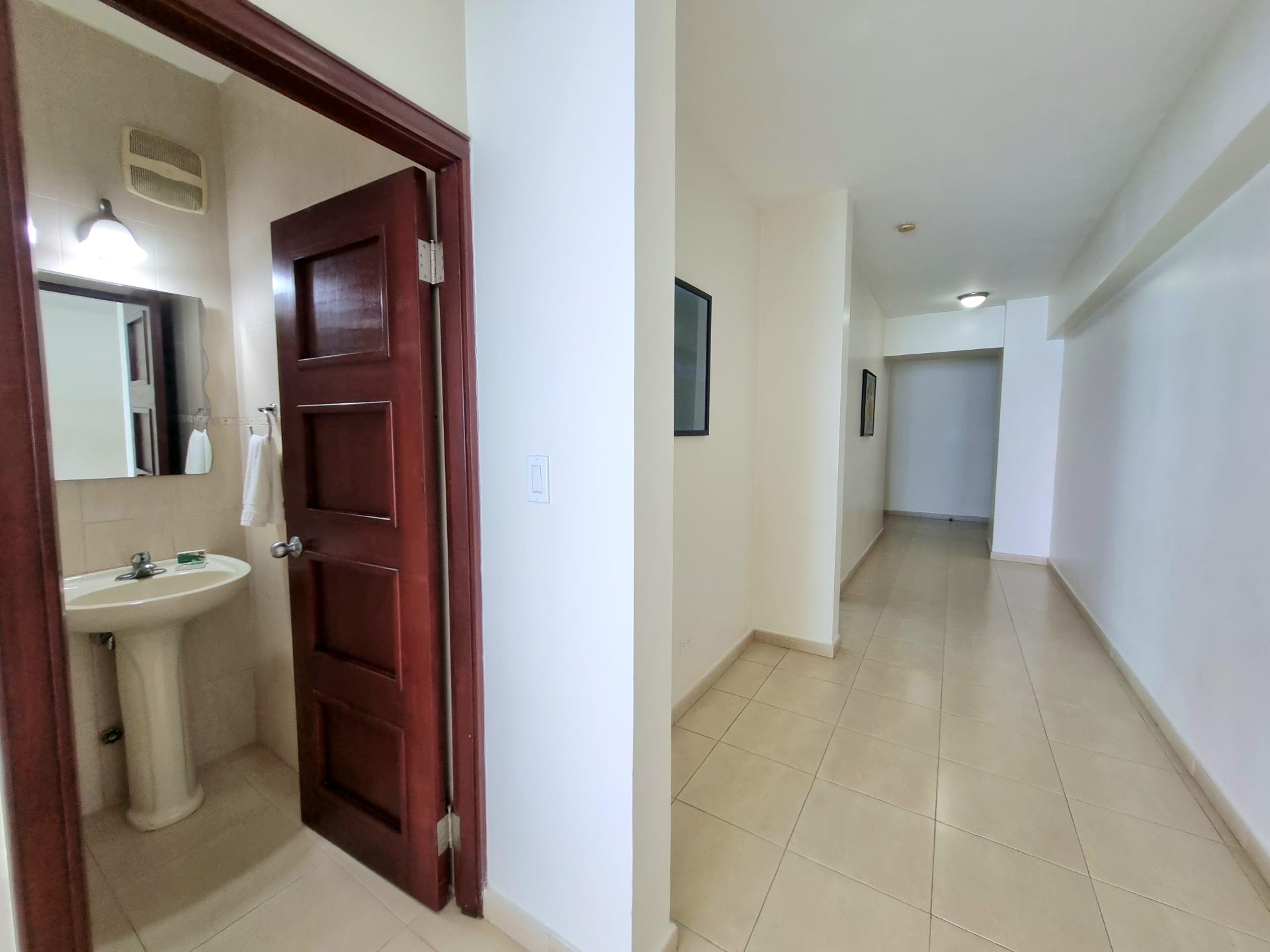 AVENIDA BALBOA GRANDBAY 1 BDRM OCEAN VIEW PANAMA CITY