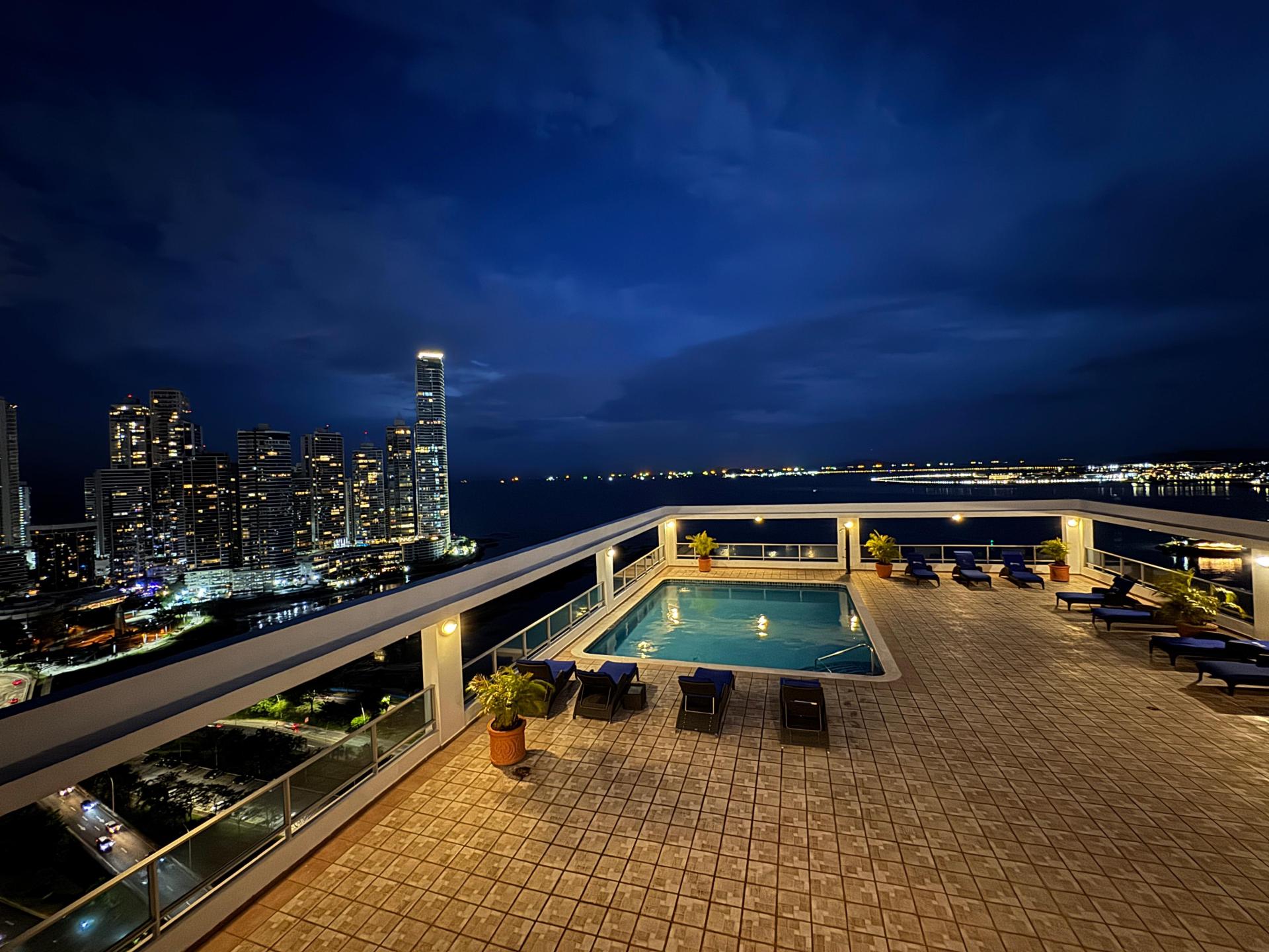 AVENIDA BALBOA GRANDBAY 1 HAB VISTA AL MAR CIUDAD DE PANAMA