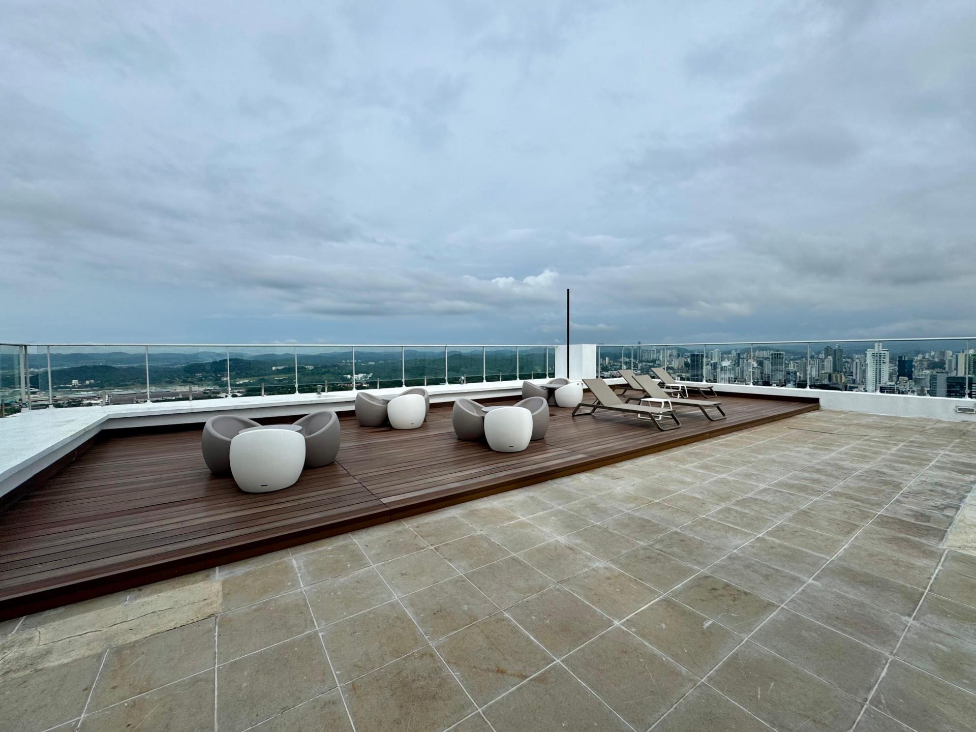 PANAMA, AVE. BALBOA DESTINY BAY VIEW