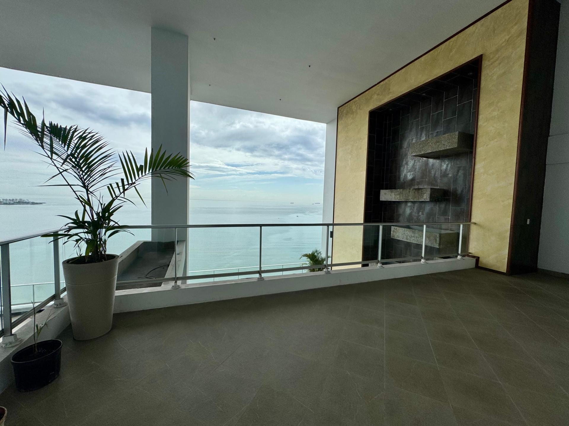 PANAMA, AVE. BALBOA DESTINY BAY VIEW