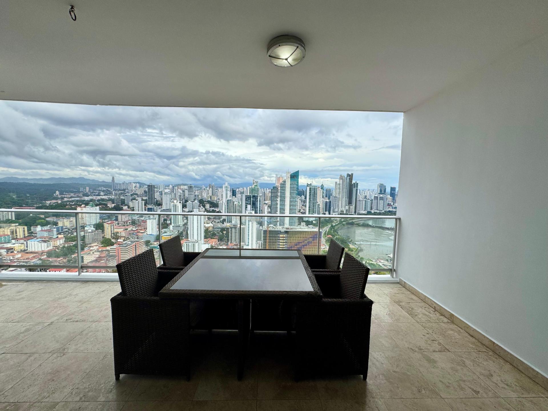 PANAMA, AVE. BALBOA DESTINY BAY VIEW