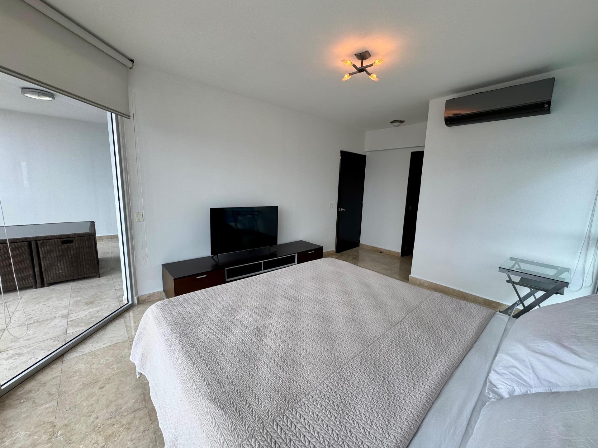 PANAMA, AVE. BALBOA DESTINY BAY VIEW