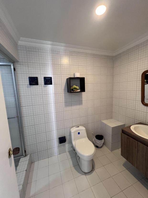 Large CRISTOFORO COLOMBO 3 bedroom Condo EL LAGUITO Cartagena