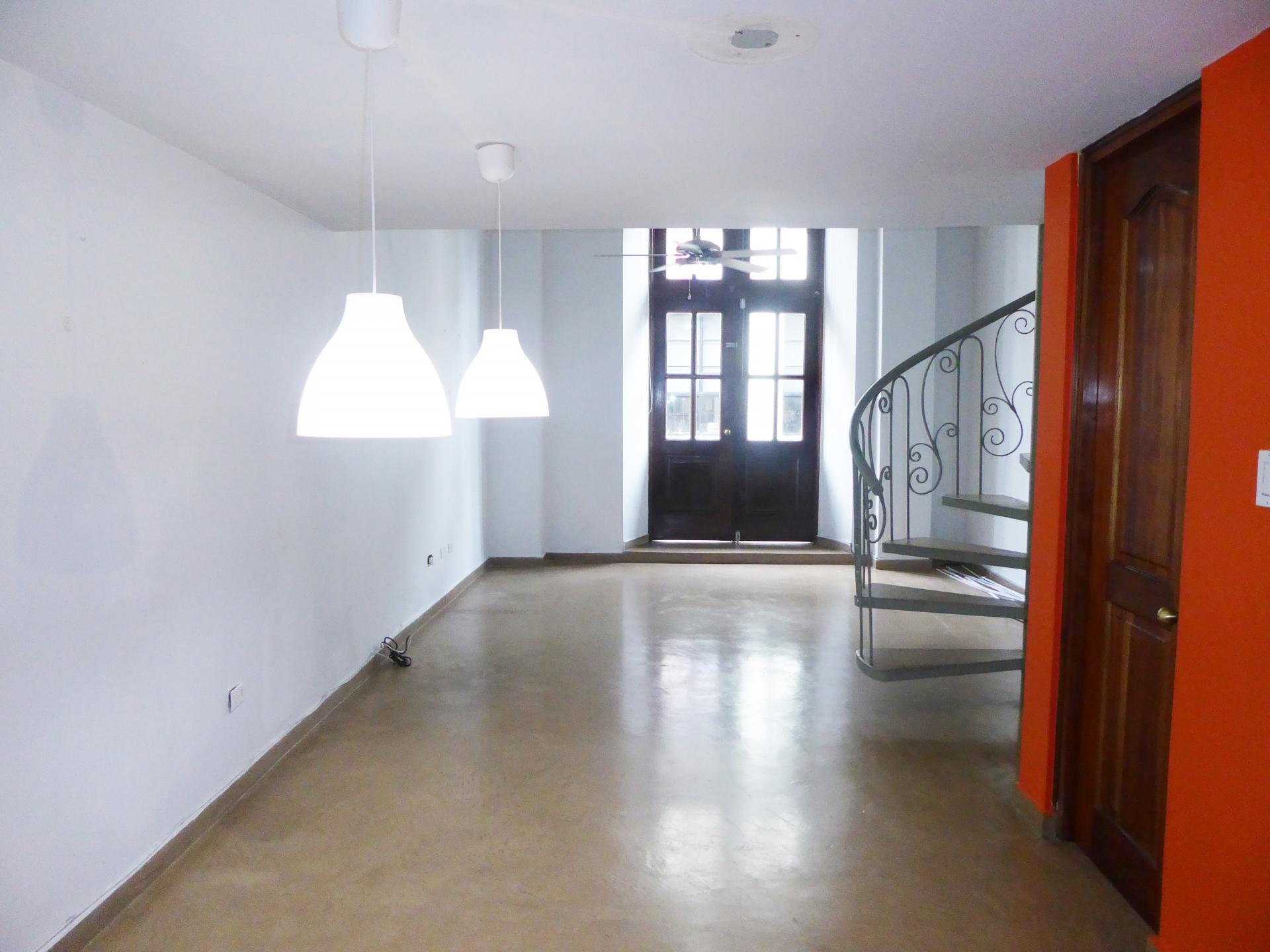 CASCO VIEJO PLAZA CATEDRAL 1 BEDROOM PANAMA CITY