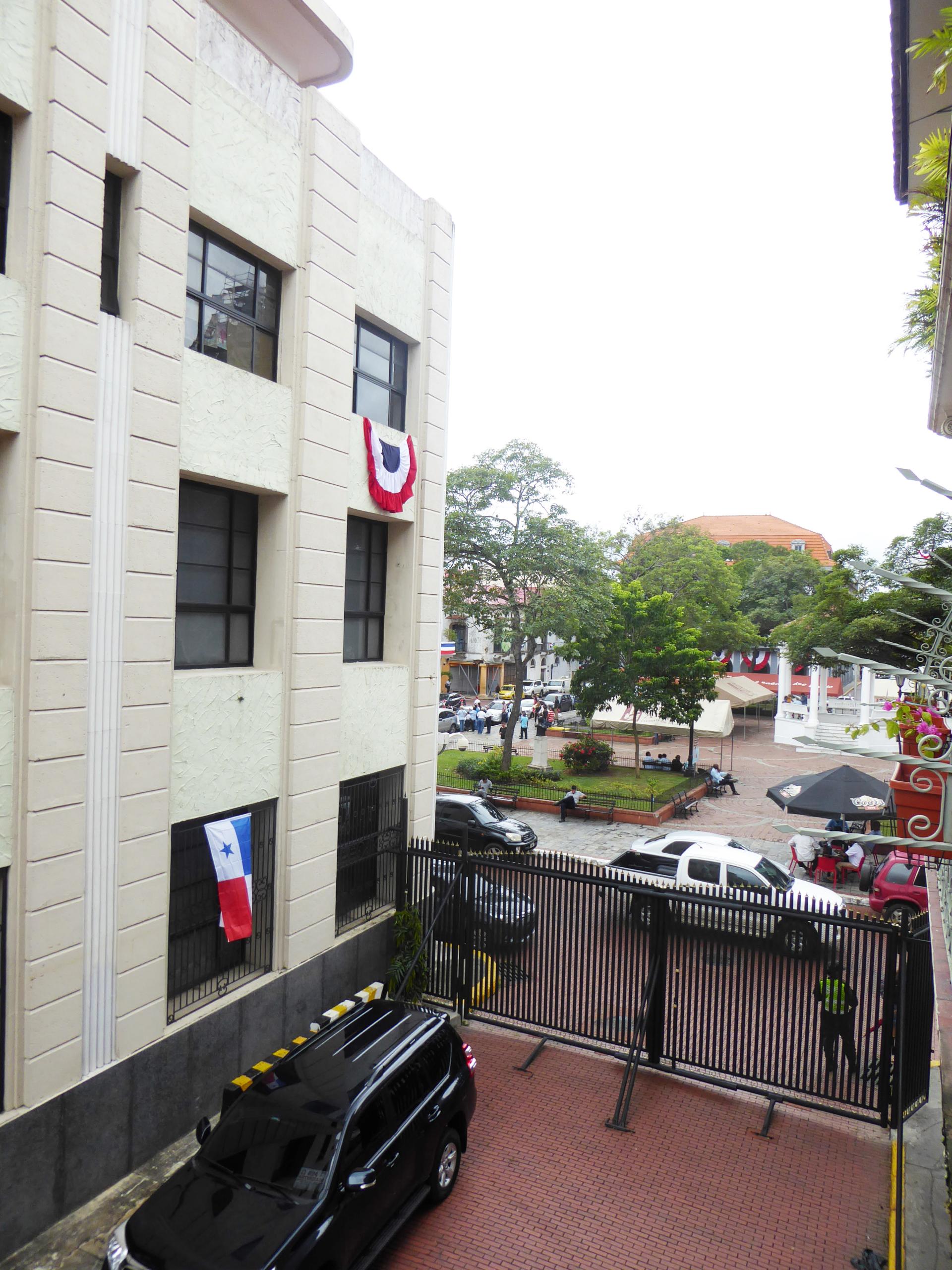 CASCO VIEJO PLAZA CATEDRAL 1 BEDROOM PANAMA CITY