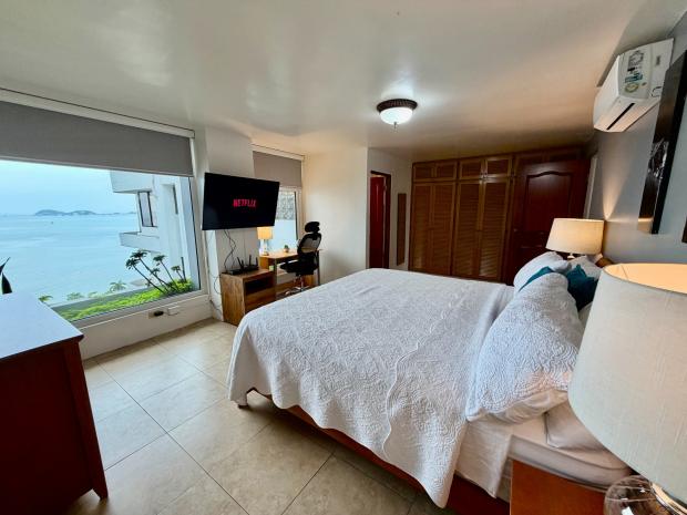 Oceanfront Penthouse for Rent La Gaviota Avenida Balboa Panama