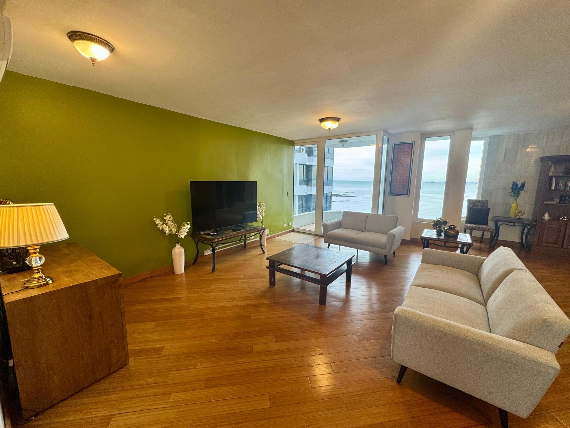 AVENIDA BALBOA OCEANFRONT, PANAMA CITY 2 BDRM PENTHOUSE LA GAVIOTA