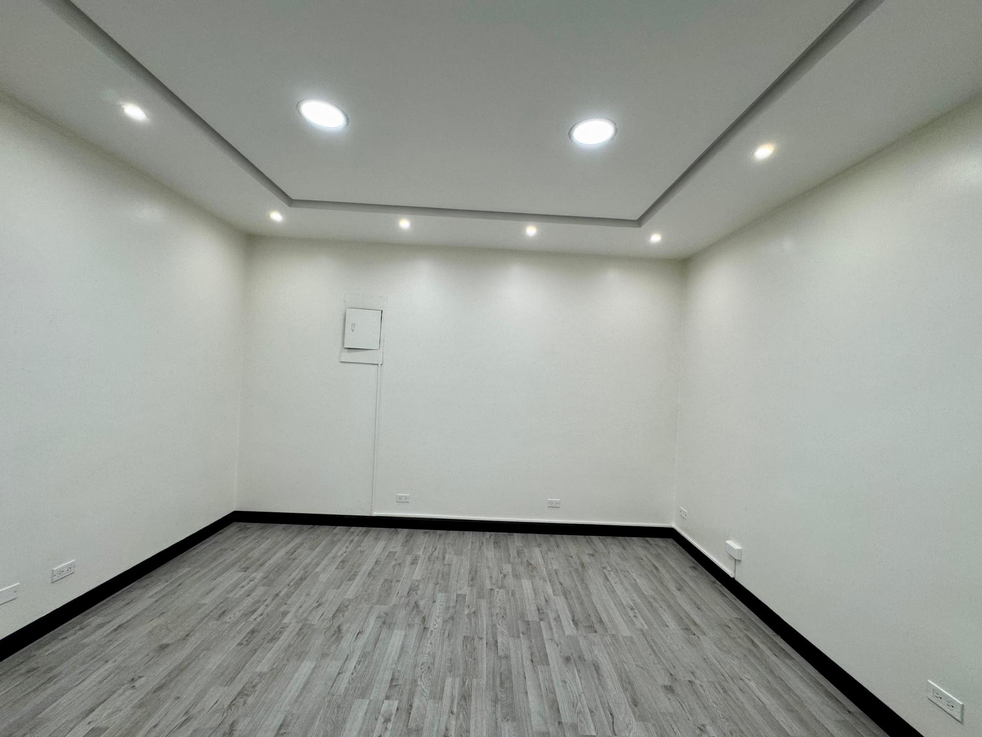 OFICINA 31 ESPACIO COMERCIAL EN UNA EXCELENTE UBICACIÓN EN PUNTA PAITILLA