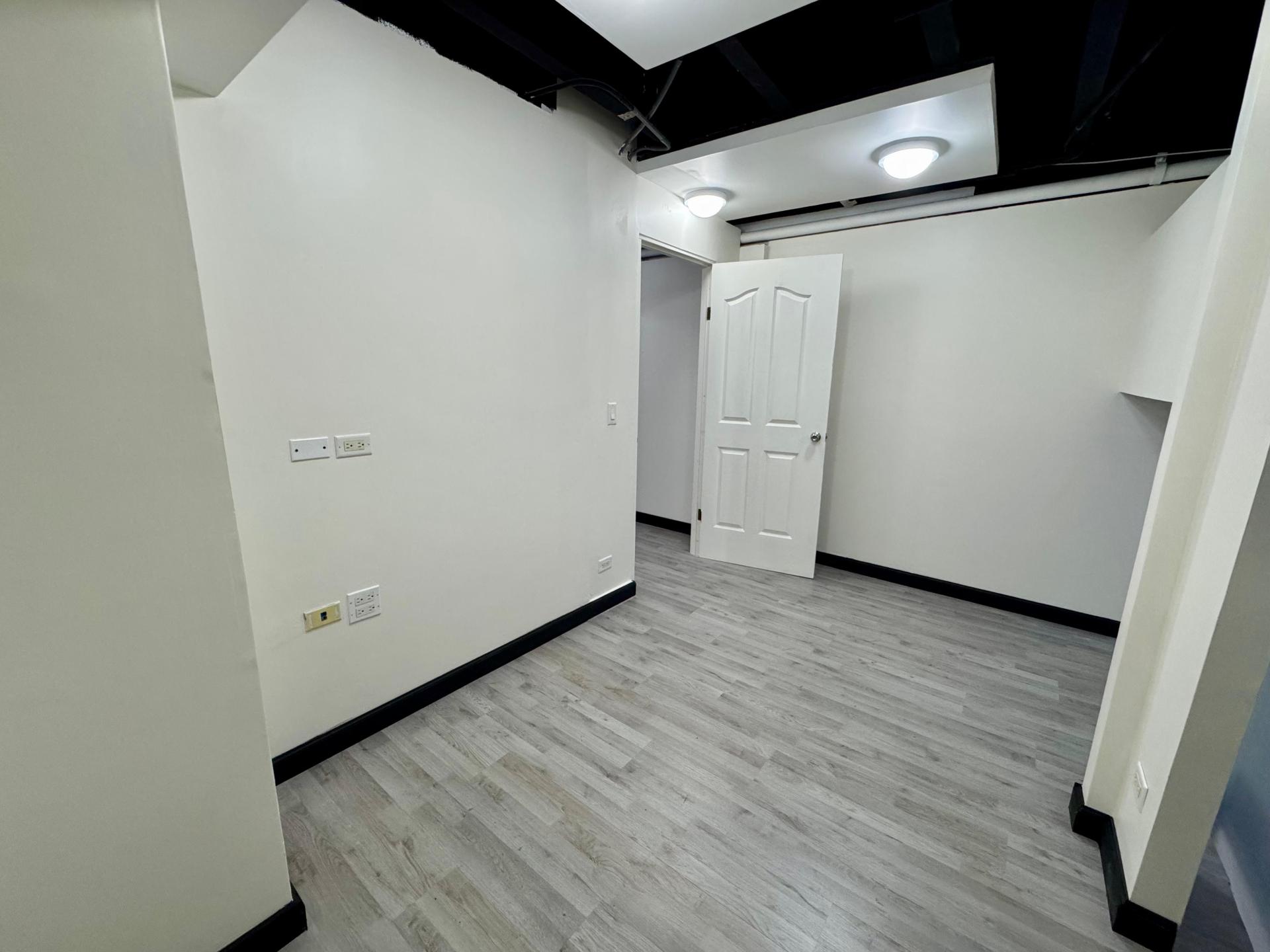 OFICINA 31 ESPACIO COMERCIAL EN UNA EXCELENTE UBICACIÓN EN PUNTA PAITILLA