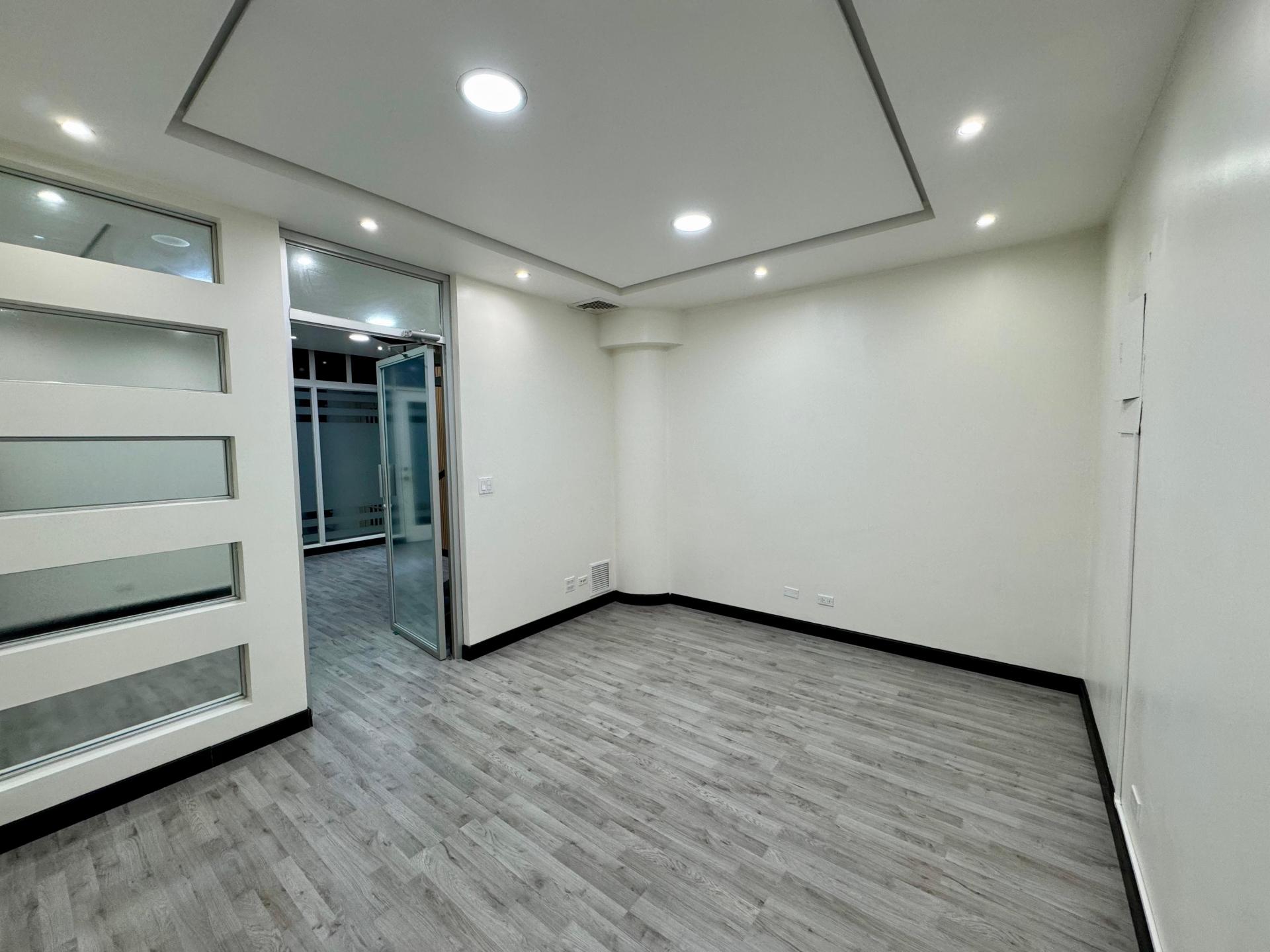 OFICINA 31 ESPACIO COMERCIAL EN UNA EXCELENTE UBICACIÓN EN PUNTA PAITILLA