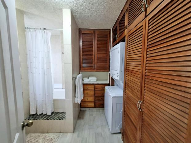 Furnished 1 Bedroom Apartment at La Gaviota Avenida Balboa