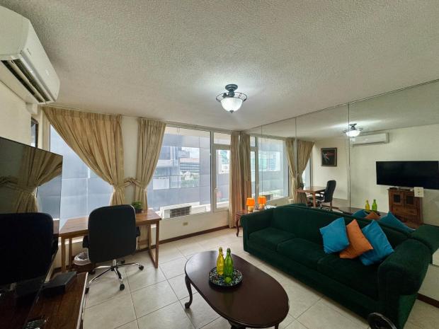 PANAMA CITY AVENIDA BALBOA LA GAVIOTA 1 BDRM CINTA COSTERA