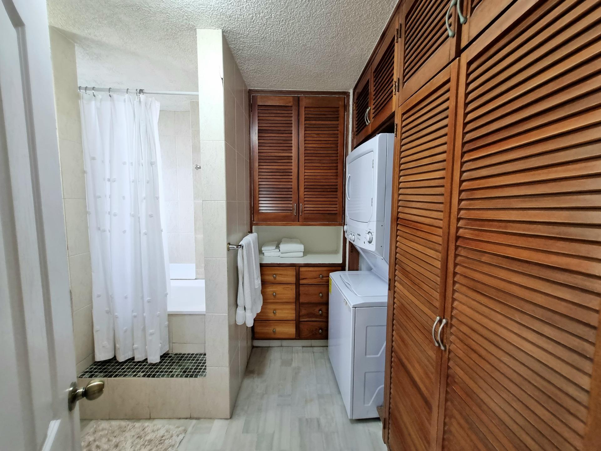 Furnished 1 Bedroom Apartment at La Gaviota Avenida Balboa