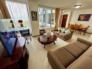PANAMA%20CITY%20AVENIDA%20BALBOA%20LA%20GAVIOTA%201%20BDRM%20WATERFRONT
