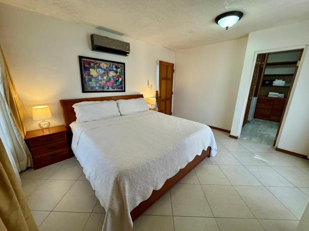PANAMA CITY AVENIDA BALBOA LA GAVIOTA 1 BDRM WATERFRONT