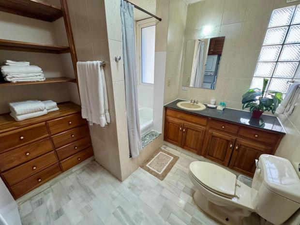 PANAMA CITY AVENIDA BALBOA LA GAVIOTA 1 BDRM WATERFRONT