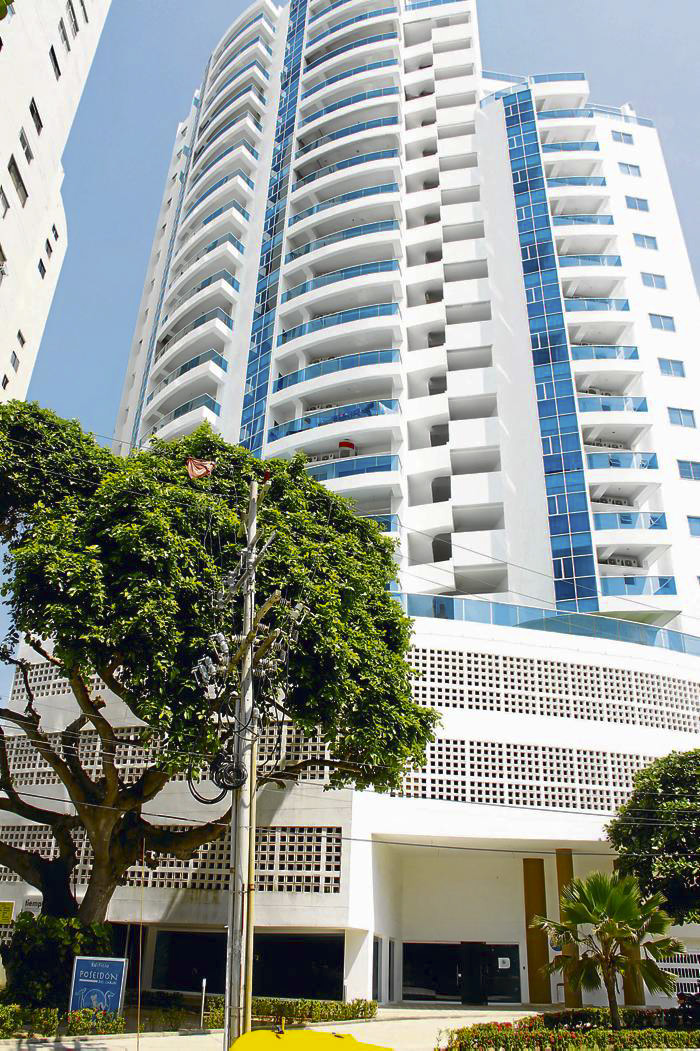 Edificio Poseidon Condo 16th Floor 3 Bedroom