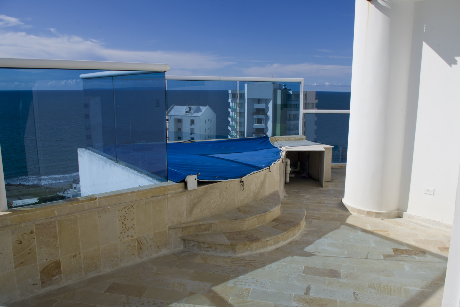 Edificio Poseidon Condo 16th Floor 3 Bedroom