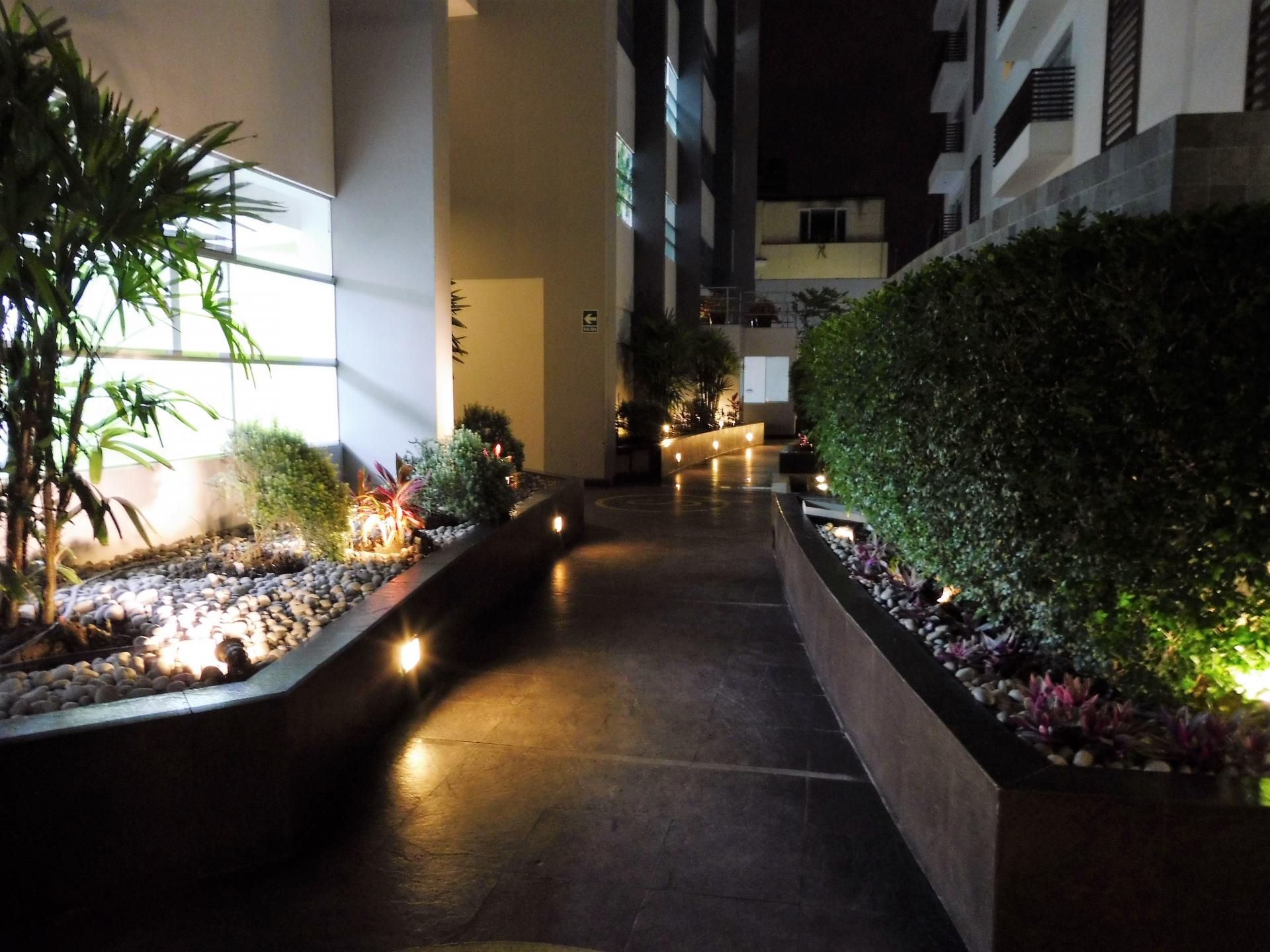 LIMA MIRAFLORES CONDO 1BED BALCONY