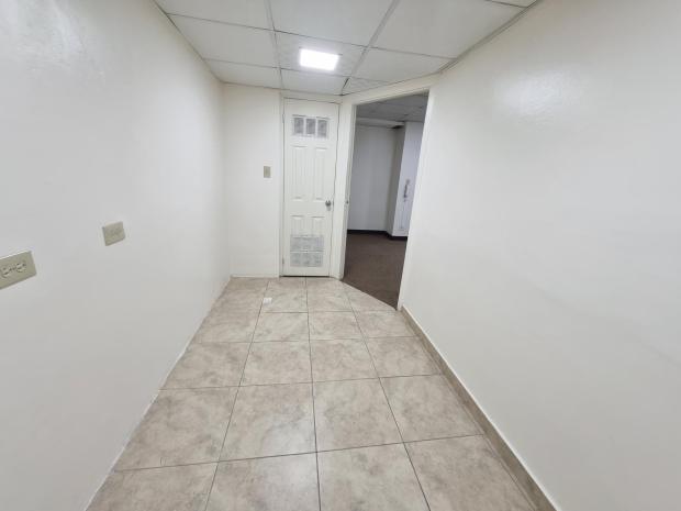 PUNTA PAITILLA CENTRO COMERCIAL PLAZA PAITILLA OFFICE 33E 11.56 MT2