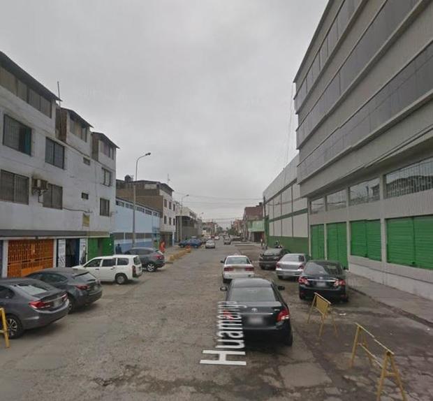 LIMA, LA VICTORIA LOCAL COMERCIAL PARA VENDER EN EL 1er PISO