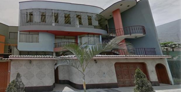 LIMA, LURIGANCHO CASA 3 PISOS Y AZOTEA