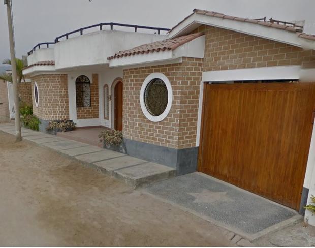 LIMA, SAN BARTOLO BEACH HOUSE