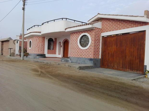 LIMA, SAN BARTOLO BEACH HOUSE