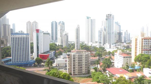 PANAMA, LA CRESTA, APARTAMENTO EN PH EL ALCAZAR.
