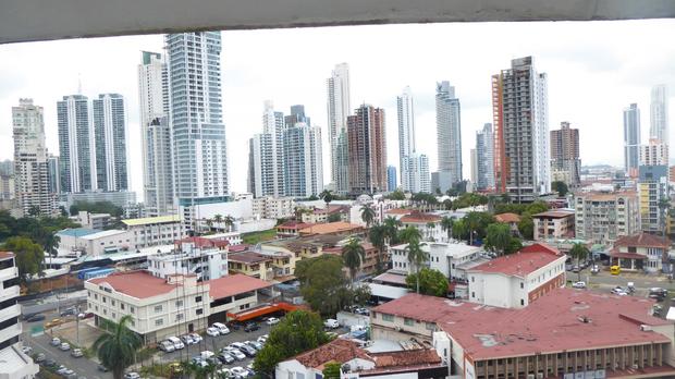 SPACIOUS CONDO PANAMA CITY, LA CRESTA, CITY VIEW IN THE PH VISTA BELLA