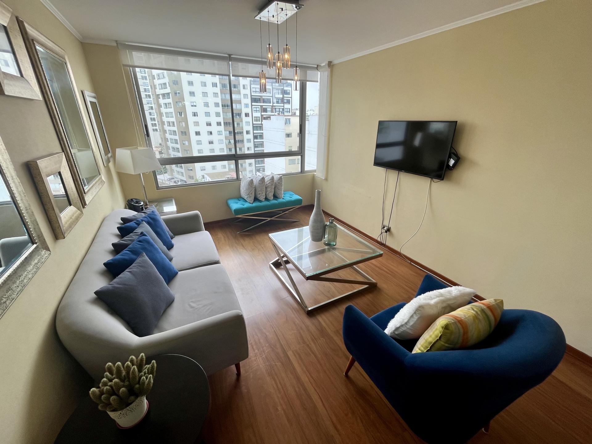 LIMA MIRAFLORES APARTAMENTO 4 HAB VISTA CIUDAD Y PARCIAL AL MAR