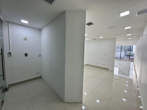 PAITILLA RBS TOWER BUSINESS SPACE FOR RENT 1002A 56m2