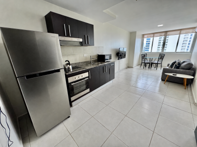 PANAMA%20CITY%20AVENIDA%20BALBOA%20BAY%20VIEW%202%20BDRM%20HIGH%20FLOOR