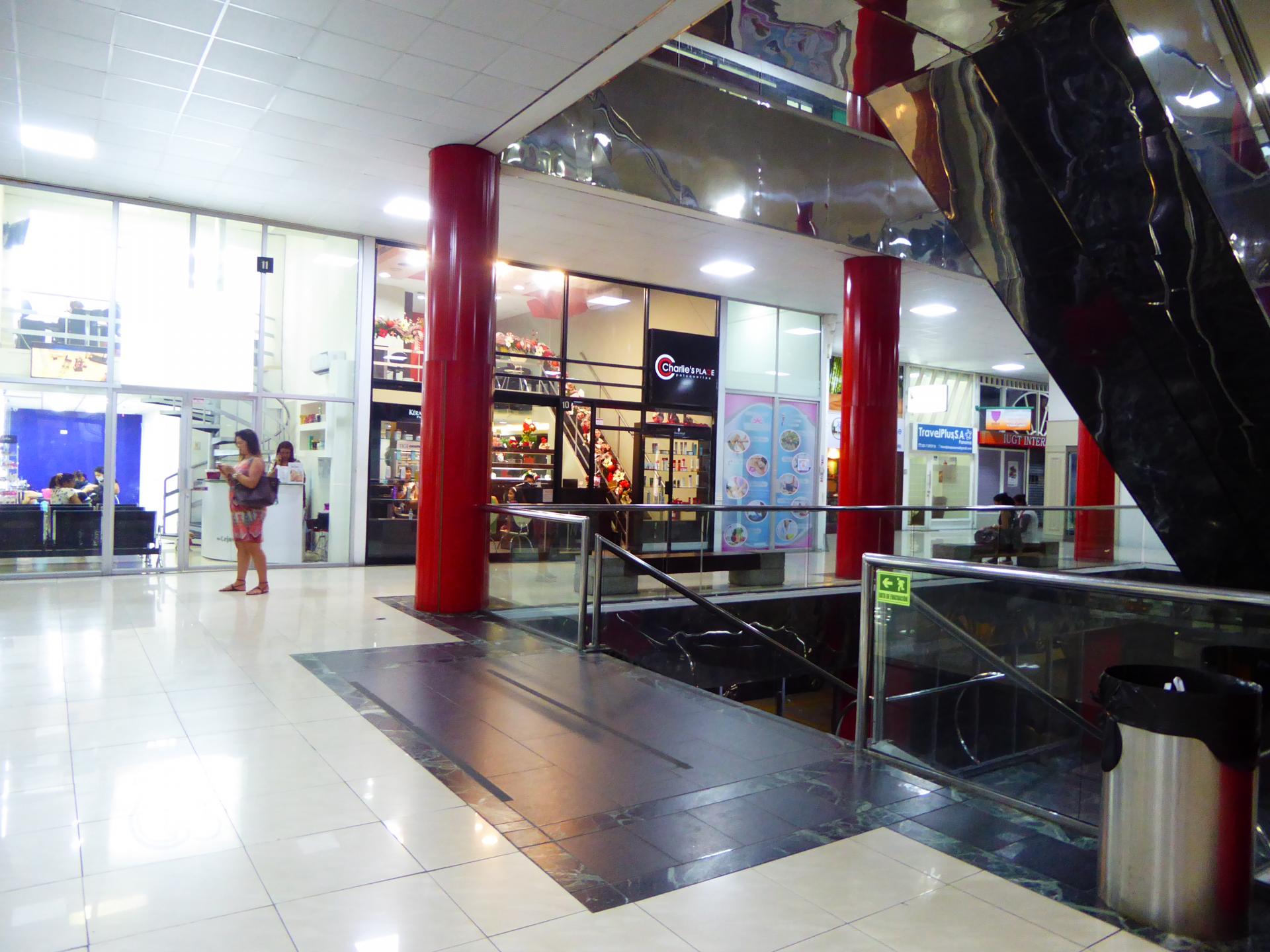 CENTRO COMERCIAL PLAZA PAITILLA OFFICE FOR RENT 48C