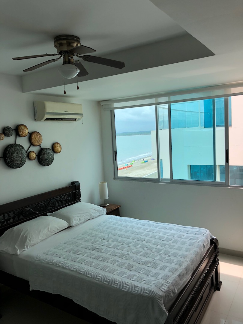 Cartagena  LA BOQUILLA Beachfront spacious 3 bedroom apartment